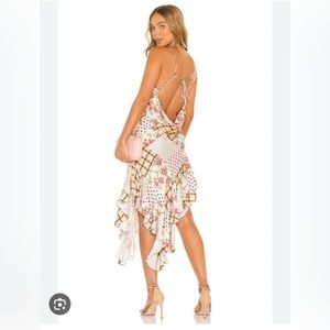 Smoke free home! Wore it twice. Nothing wrong with it